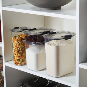 Rubbermaid Brilliance 7.8-cup container ideal for grains and cereals
