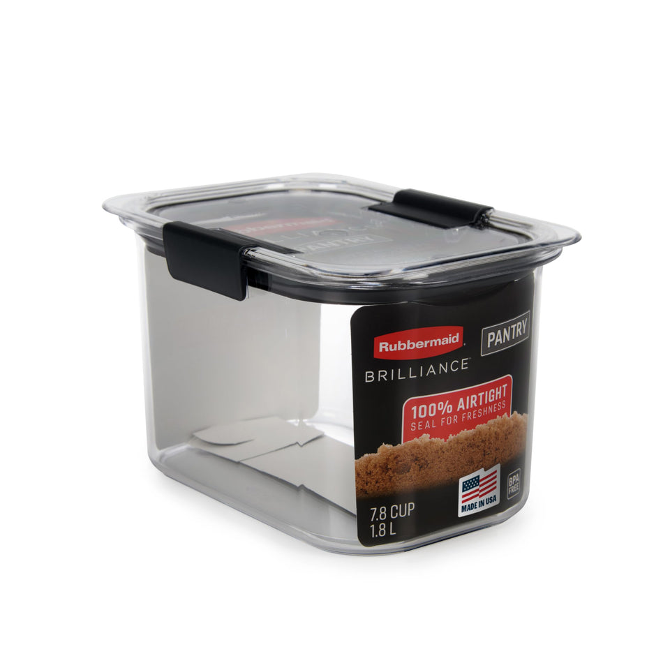 Rubbermaid Brilliance pantry air-tight seal keeps contents fresh and prevents spills.