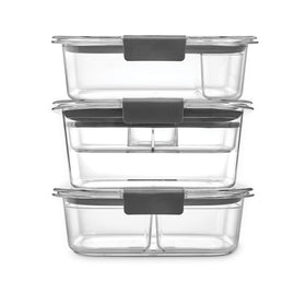 Rubbermaid Brilliance removable trays keep compartments organized for balanced, kid-friendly lunches.