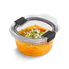 Rubbermaid Brilliance StainShield lid resists stains and odors for repeated use