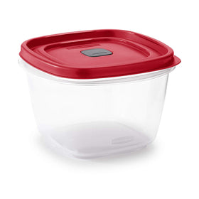 Rubbermaid container with built-in vent for splatter-resistant microwaving