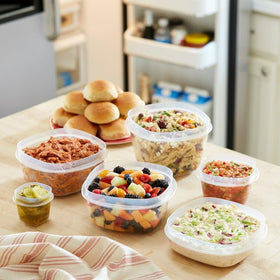 Rubbermaid Easy Find Lids BPA-free-durable-walls image conveys lasting daily durability.