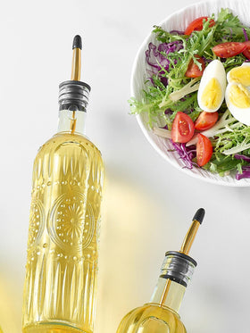 Ruiao kitchen dispenser in clear glass, bright and easy to read levels.