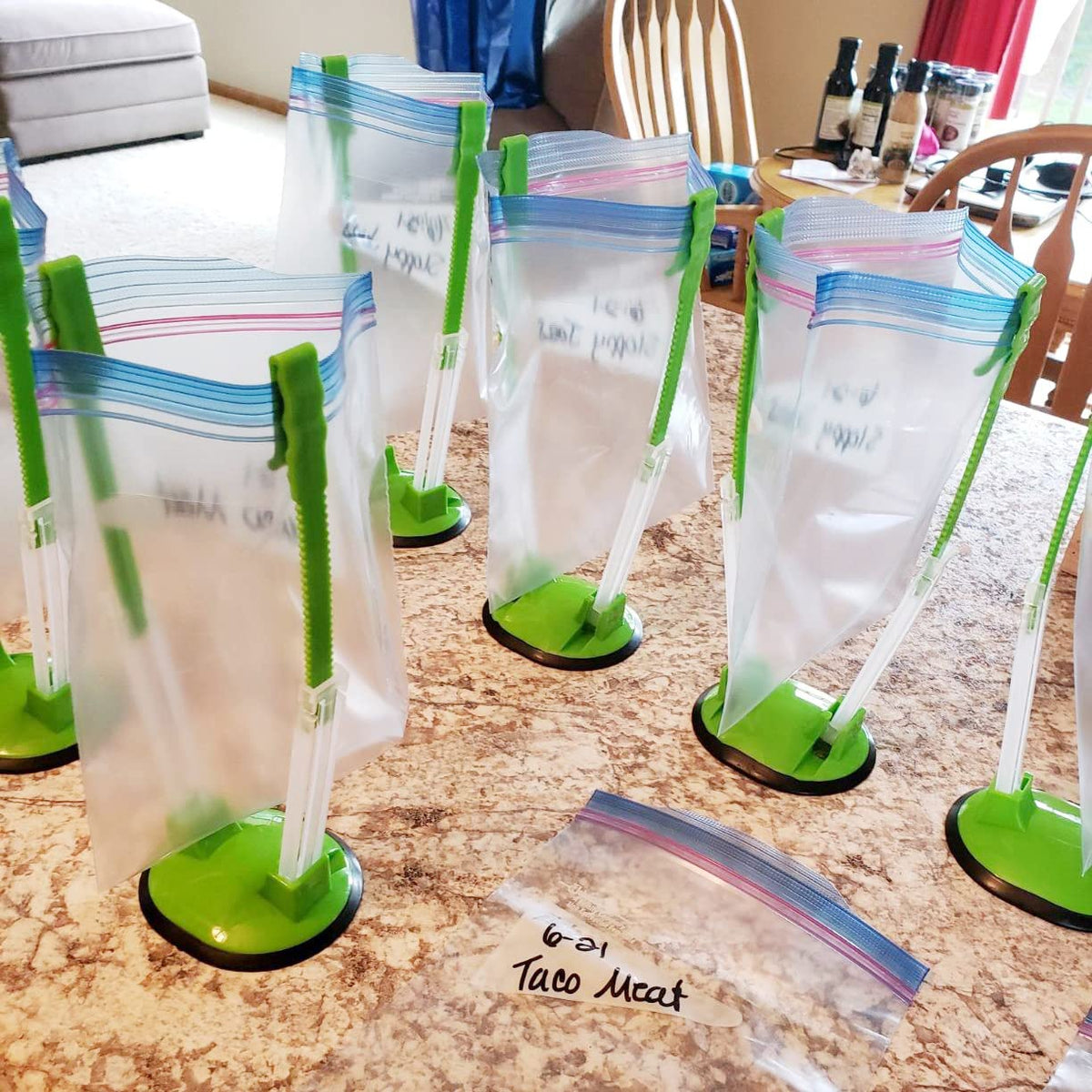 Ruibo Baggy Rack Holder helping organize the kitchen during meal prep.