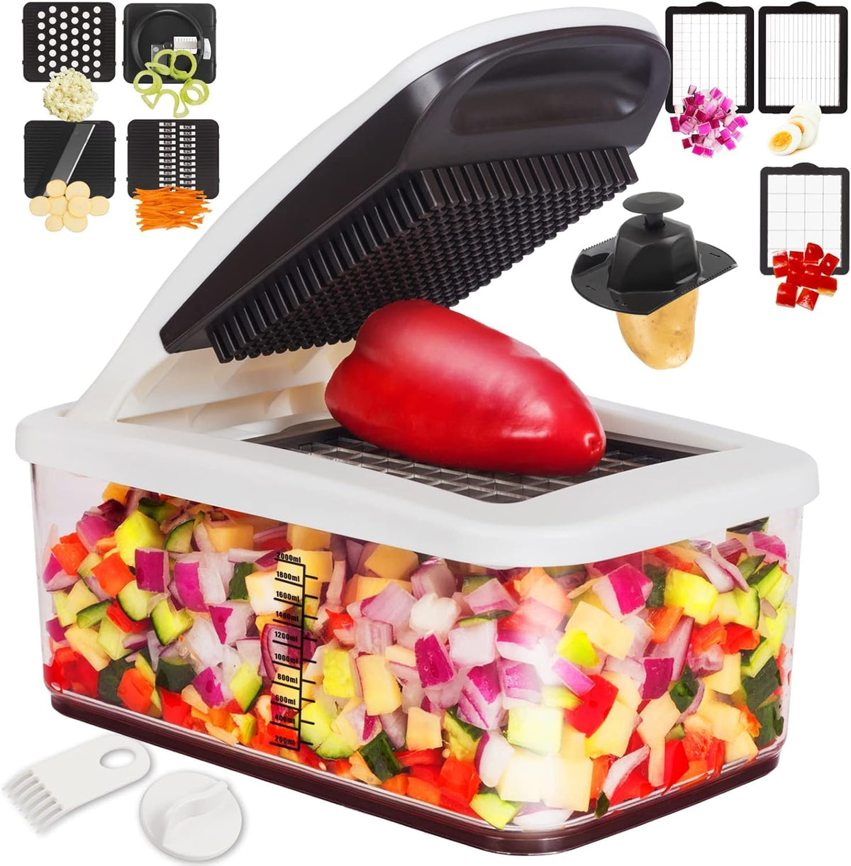RüK Vegetable Chopper with extralarge blades for fast, even slicing.