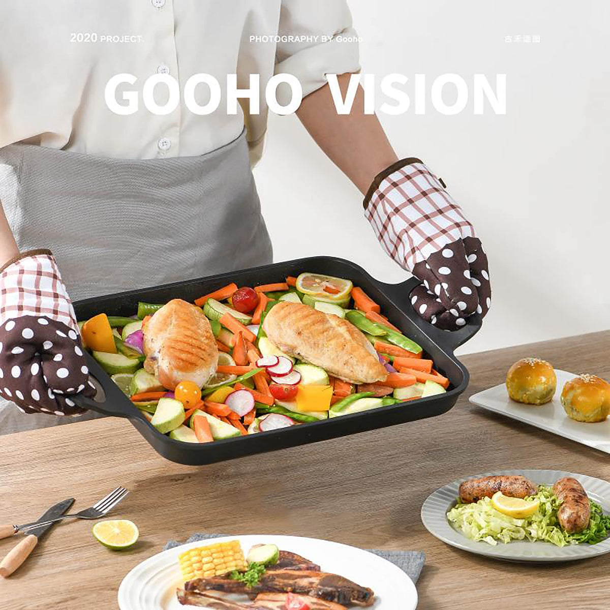 S·KITCHN grill pan top view emphasizes fast heating on induction and gas stoves.