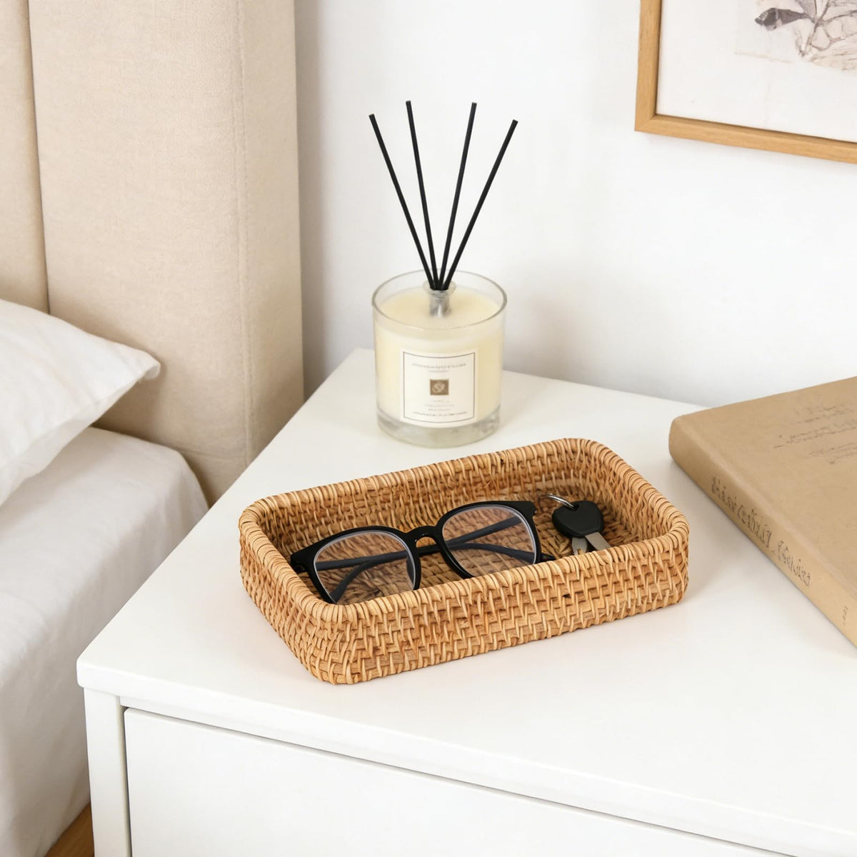 S310 handwoven tray in entryway keeps keys and small items neatly organized