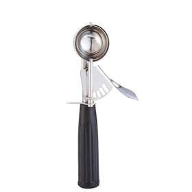 Saebye 18/8 stainless steel bowl delivers durable, rust-free scooping.