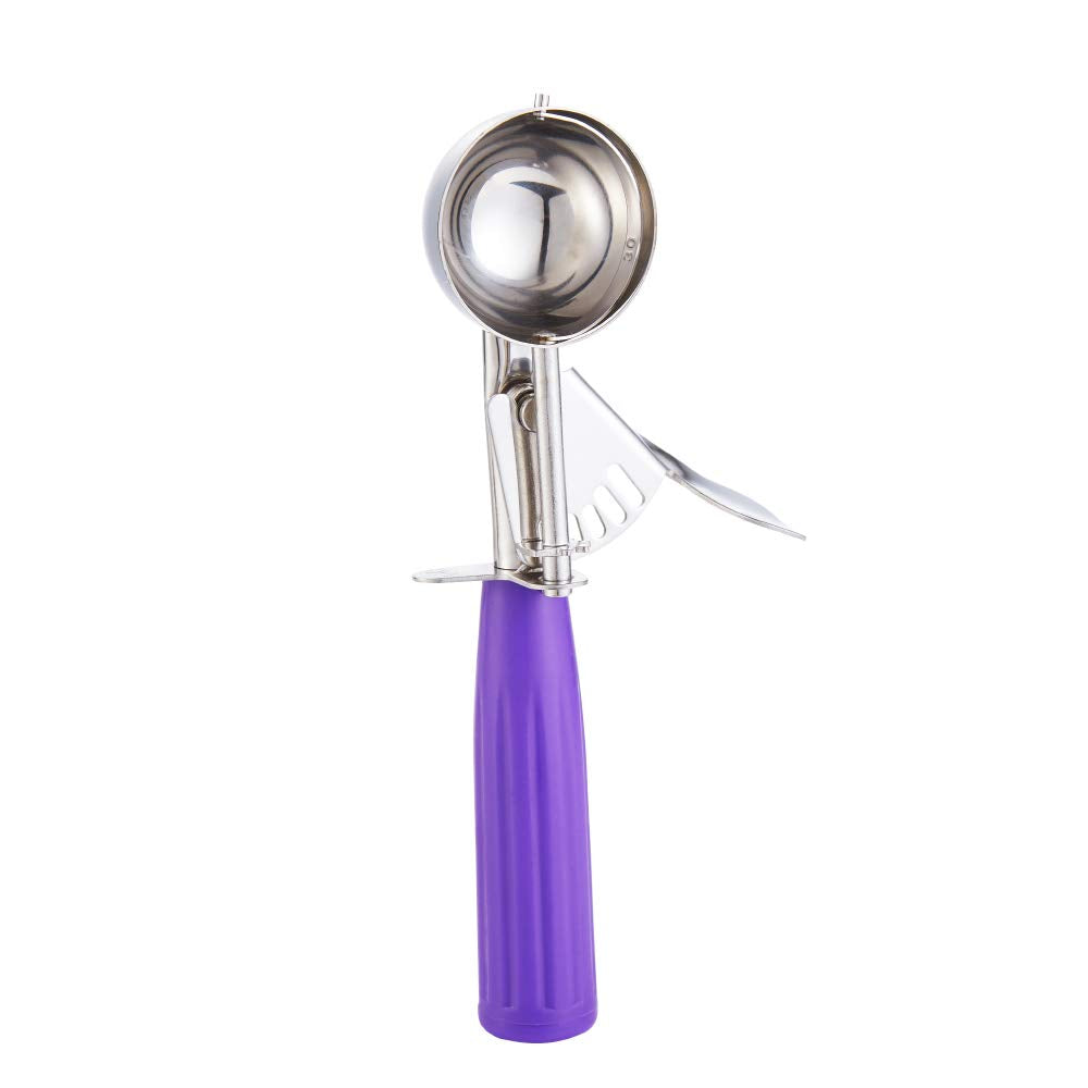 Saebye cookie scoop featuring ergonomic release for easy one-handed use.
