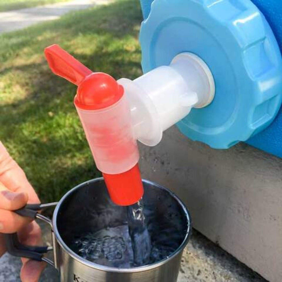 Sagan Life AquaBrick ventless design enables easy pouring outdoors