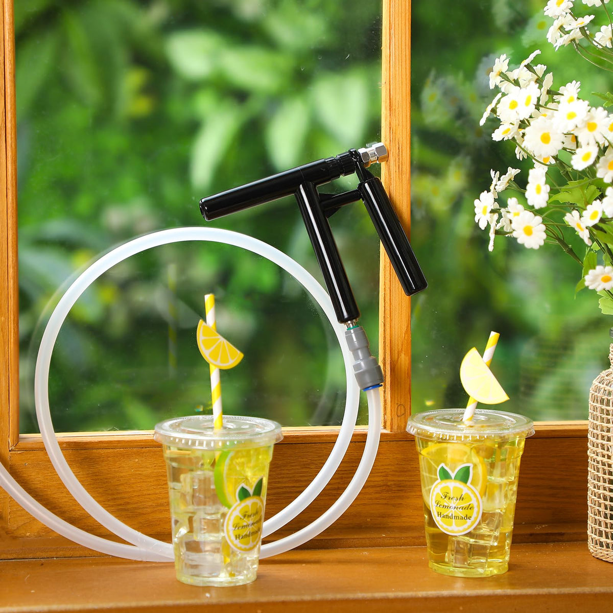 Lemonade stand setup using Saillong gun for clean pours