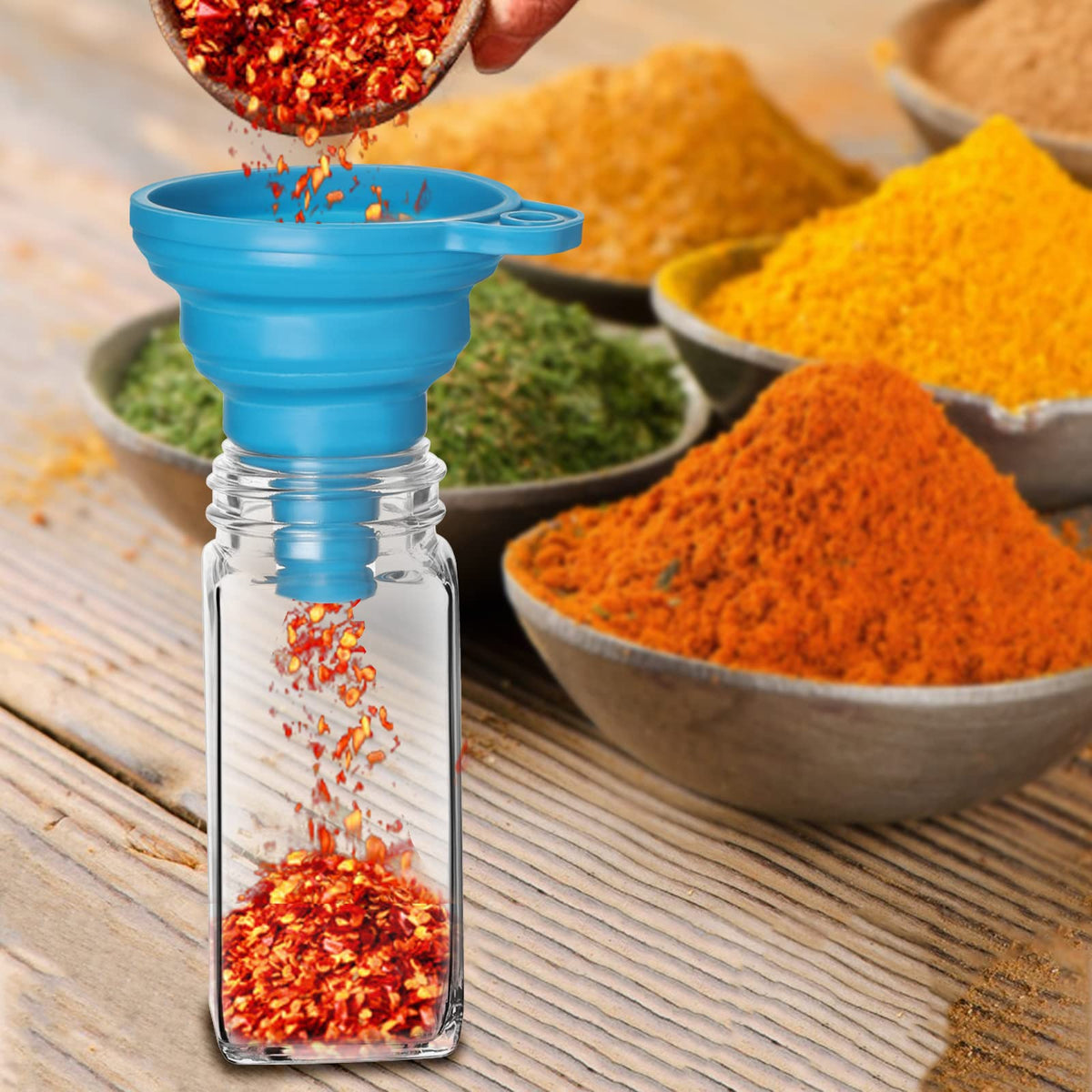 Saiveina bottle brush and funnel aid filling and cleaning
