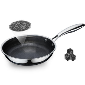 SAKAMOSH 8-inch nonstick frying pan showing easy release and quick cleanup
