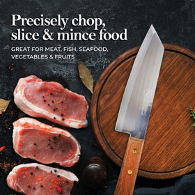 SALINRAAT Deba knife cleanly slices meat and fish with controlled precision.