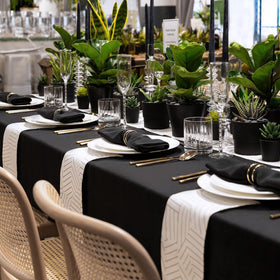 Sancua 60x102 tablecloth stain-resistant polyester protects surfaces during meals