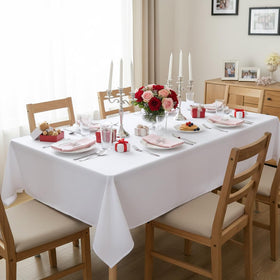 Sancua tablecloth close-up highlighting stain resistance and fabric quality