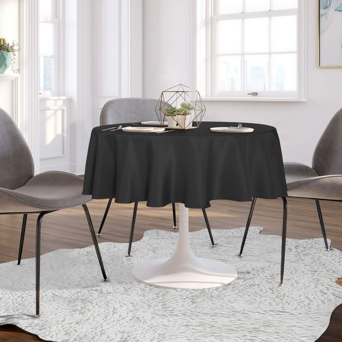 Sancua tablecloth after ironing with wrinkle-free finish for ready-to-serve setup