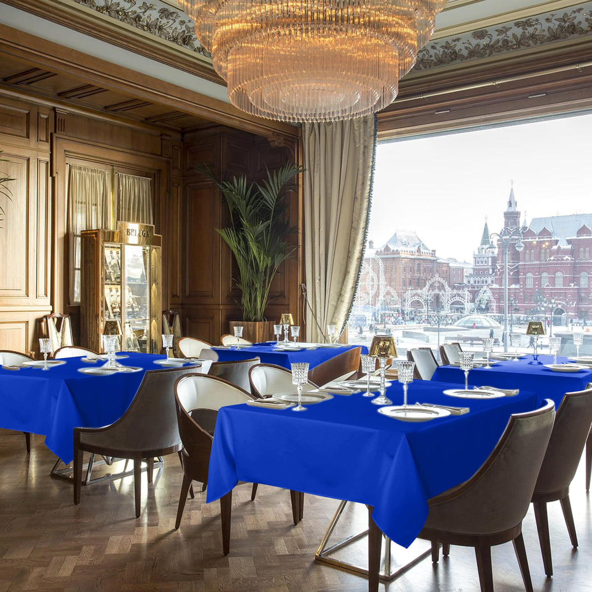 Sancua Royal Blue tablecloth wedding banquet setup emphasizes polished dining