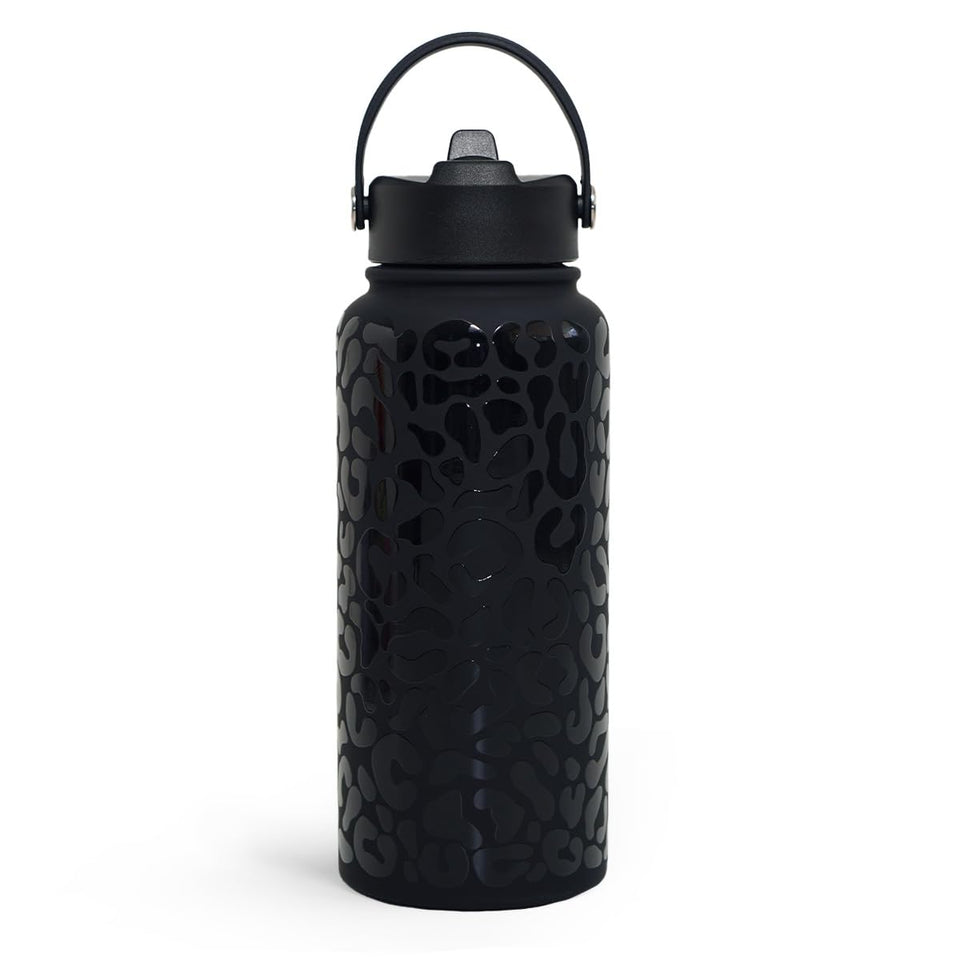 SANDJEST Leopard 32oz bottle with leopard print and vacuum insulation.