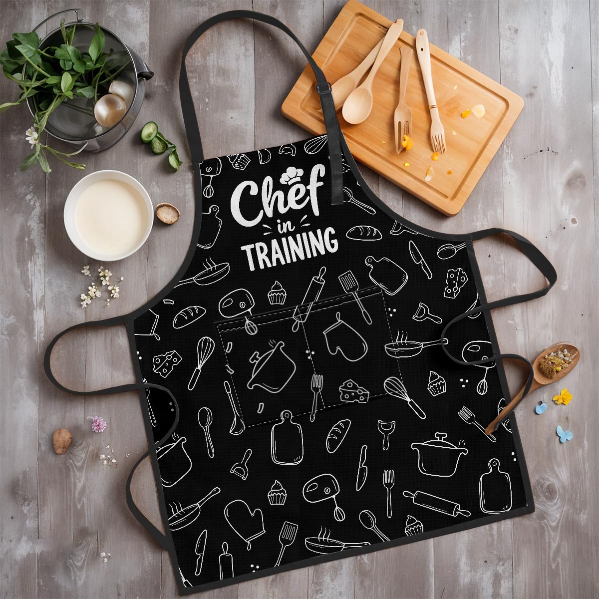 SANDJEST mess-friendly apron ideal for cooking, baking, and crafts