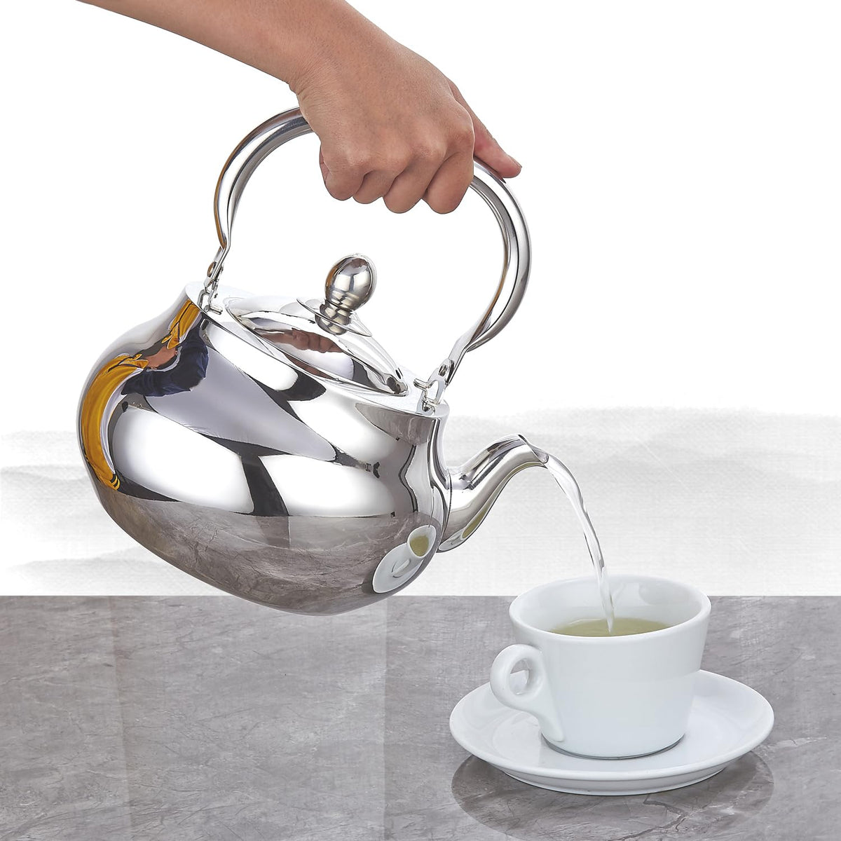 SANQIAHOME teapot's pumpkin shape adds elegance while brewing aromatic teas.