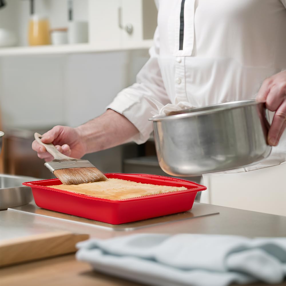 Saphe flexible pans store compactly when not in use