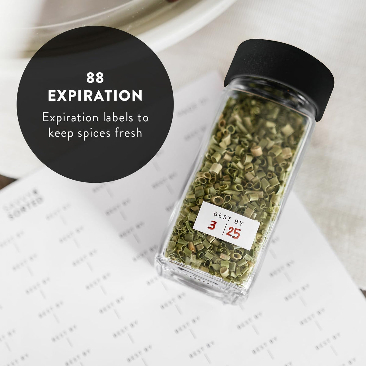 SAVVY & SORTED pepper mill lid adds versatile seasoning control.