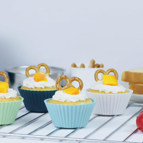 SAWNZC muffin cups stand-alone on baking sheet shows independent bake