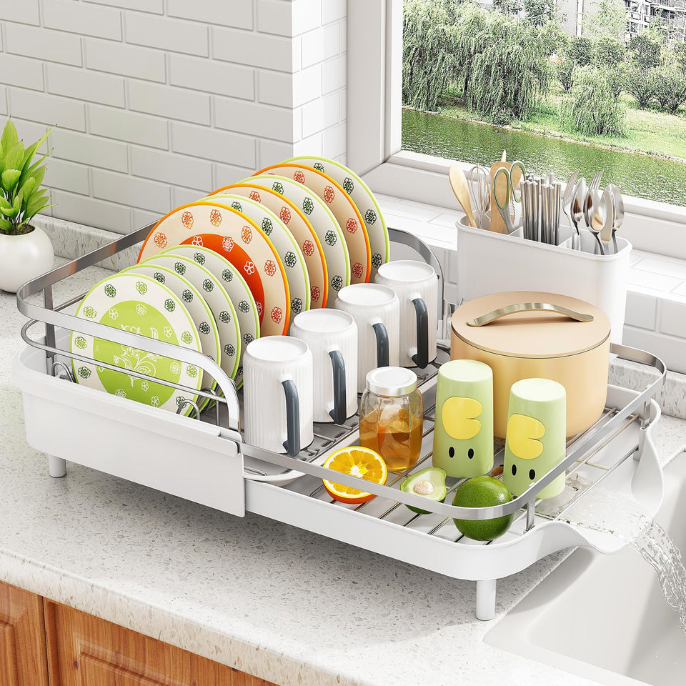 SAYZH extendable dish drying rack adapts to small counters for flexible kitchen use