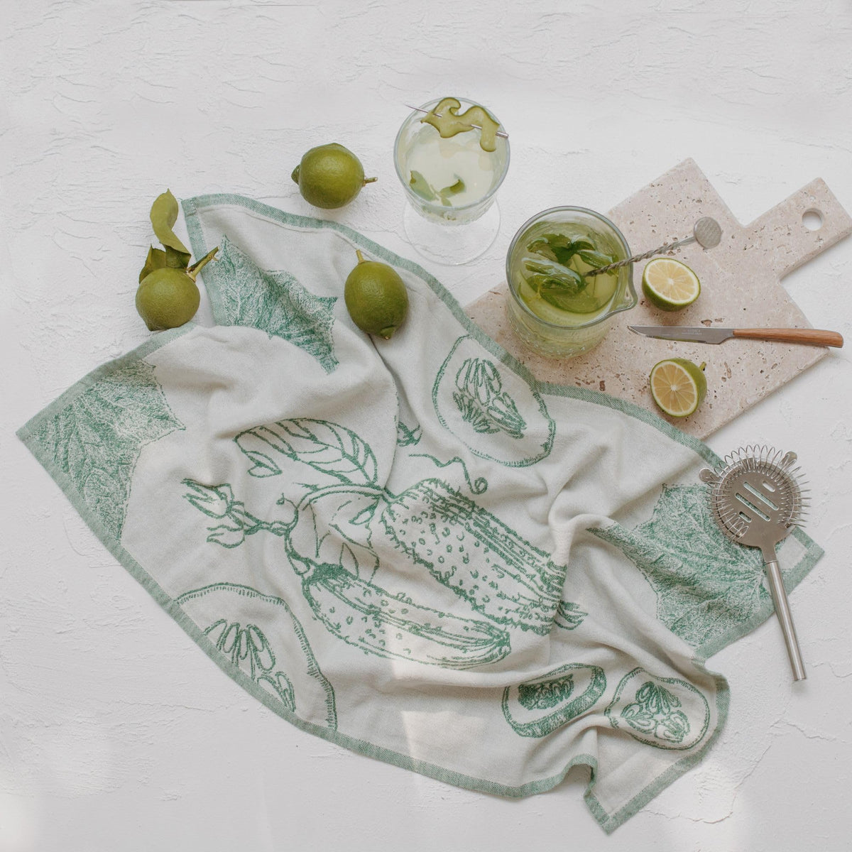 Sea Me At Home four-piece set emphasizes convenience and graceful kitchen presence