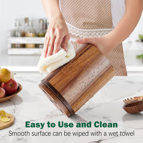 Segtenant stable base design keeps tools upright during meal prep.