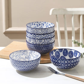 Selamica bowls with sturdy thickness and comfortable grip for easy handling.