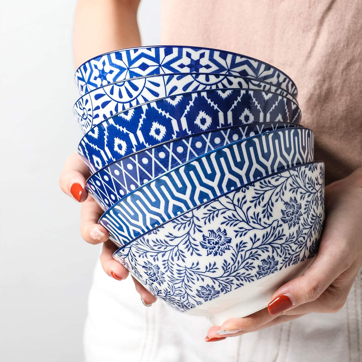 Selamica cereal soup salad bowl setup invites varied meals with easy portion control.