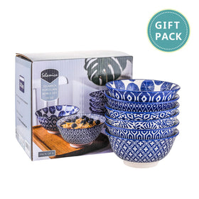 Selamica family mealtime set is ready for everyday breakfasts and gatherings.