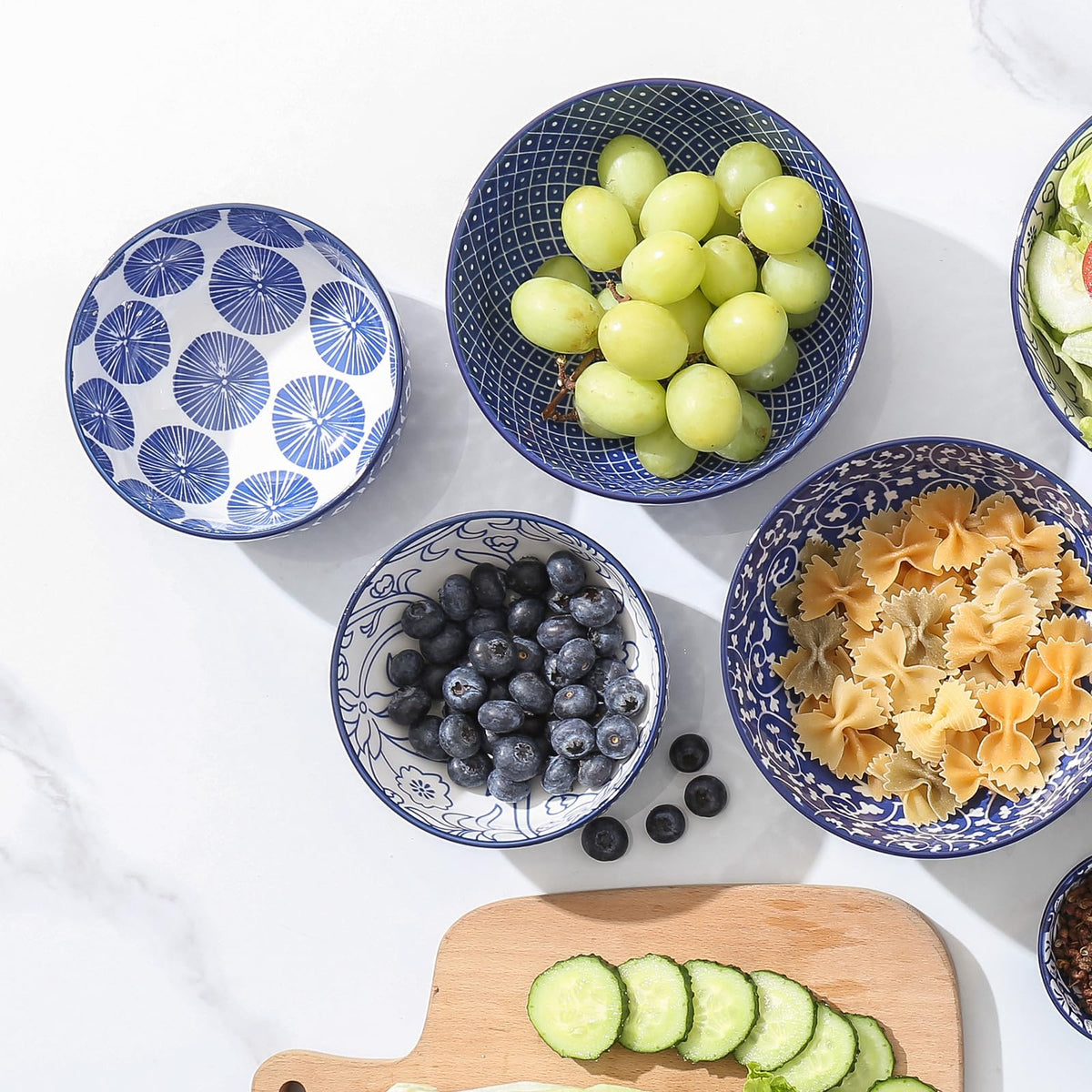 Gift-ready Selamica bowls set ideal for housewarmings and celebrations.
