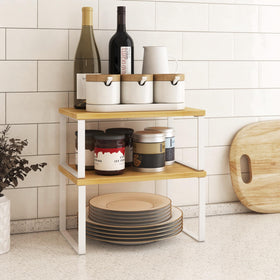 Selefrecos counter shelf anti-slip design stabilizes placement.