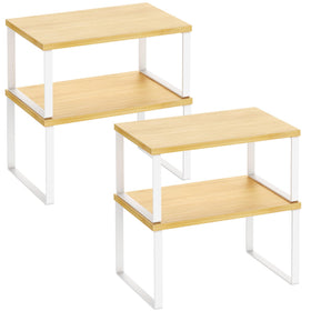 Selefrecos big kitchen shelf provides sturdy storage in a compact footprint.
