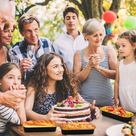 Selizo party-friendly mini loaf pans for picnics and celebrations