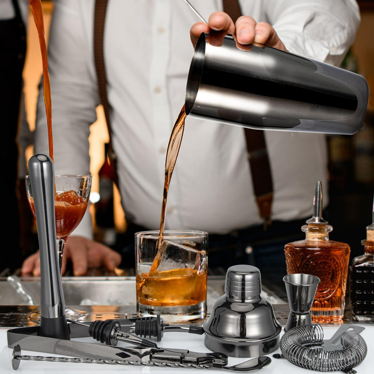 Semderm muddler and strainer enable versatile, craft-ready cocktails