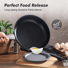 SENSARTE 11-inch nonstick pan demonstrating smooth egg release for omelettes.