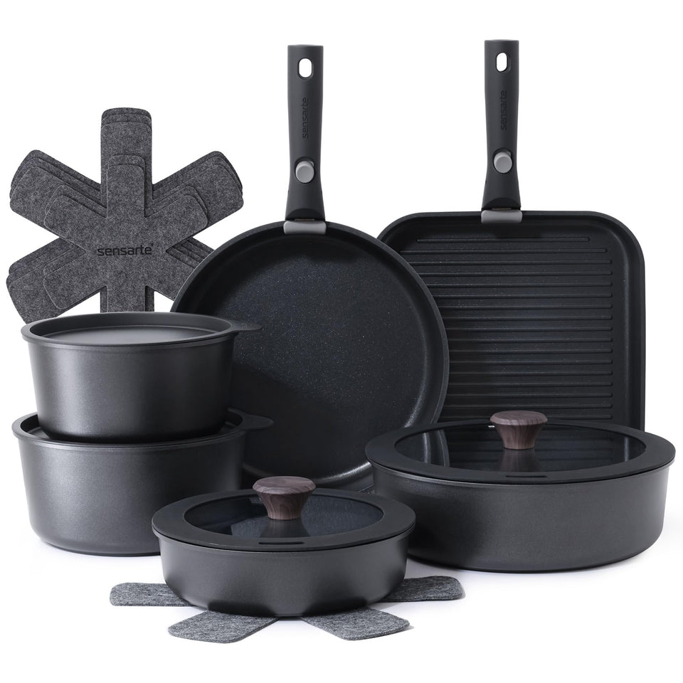 SENSARTE 17-piece set with removable handles for flexible cooking.
