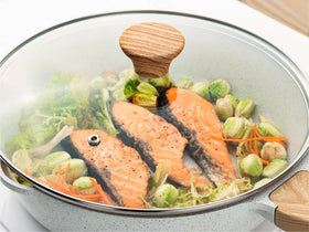 SENSARTE 5-quart capacity is great for family meals.