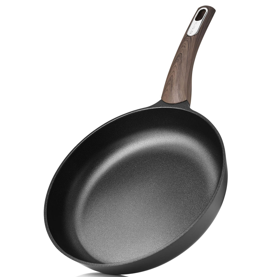 SENSARTE 8-inch nonstick pan showing smooth egg-release for quick breakfasts.