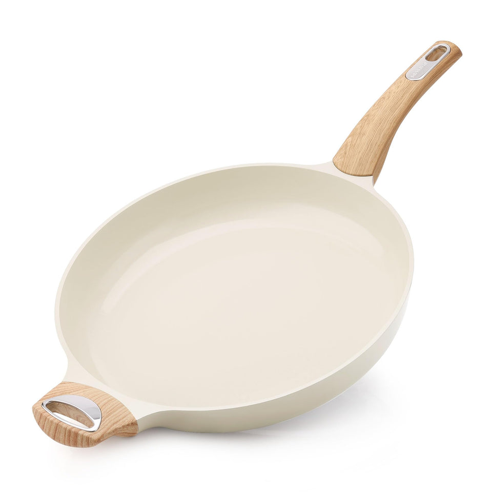 SENSARTE ceramic skillet 12.5-inch surface delivers even heat for easy, oil-light cooking.