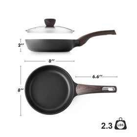 SENSARTE even heat distribution helps simmer sauces precisely.