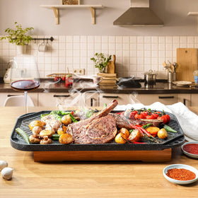 SENSARTE hanging hole for easy storage after cooking.