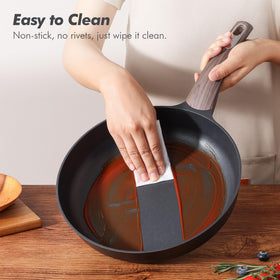 SENSARTE induction bottom design enables universal stovetop compatibility.