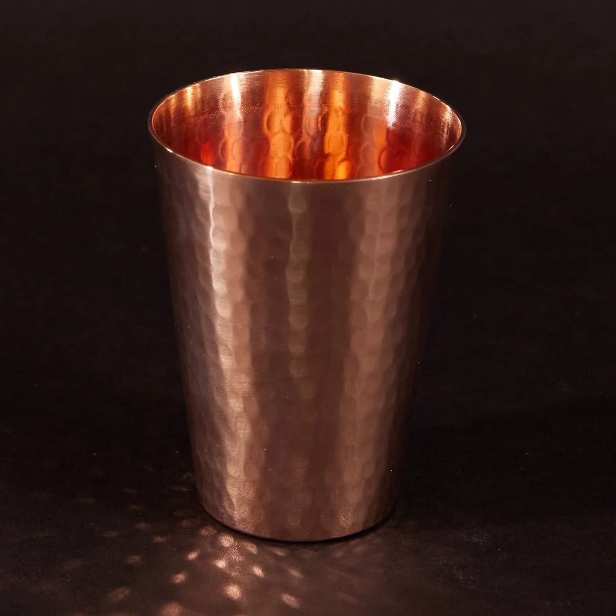 Sertodo 16oz Pure Copper Cup water-pour shot shows crisp hydration