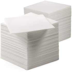 Servietto 200 linen-feel napkins folded for an elegant table setting and easy cleanup.