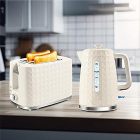Seydere kitchen setting with kettle in use for hot beverages